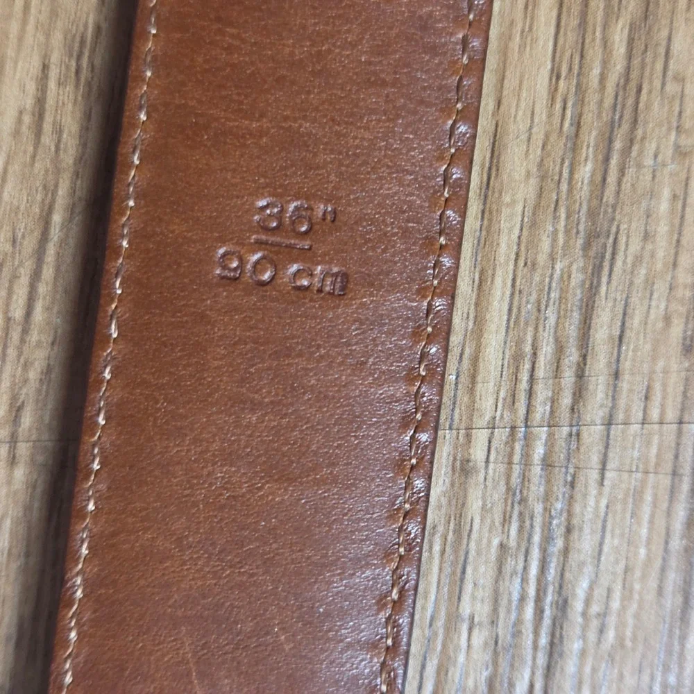 Coach Polished Cowhide Leather Belt 36 Handcrafted Solid Brass Buckle Minimalist